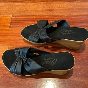 onex black slide sandals wedge mules - leather - sz 8.5